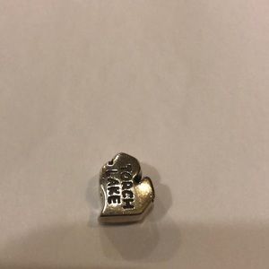 Bead that fits Trollbead bracelets